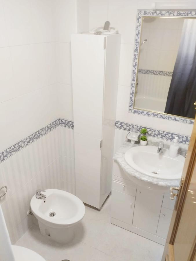Torrevieja 2 Bedroom Holiday Apartment Exteriör bild
