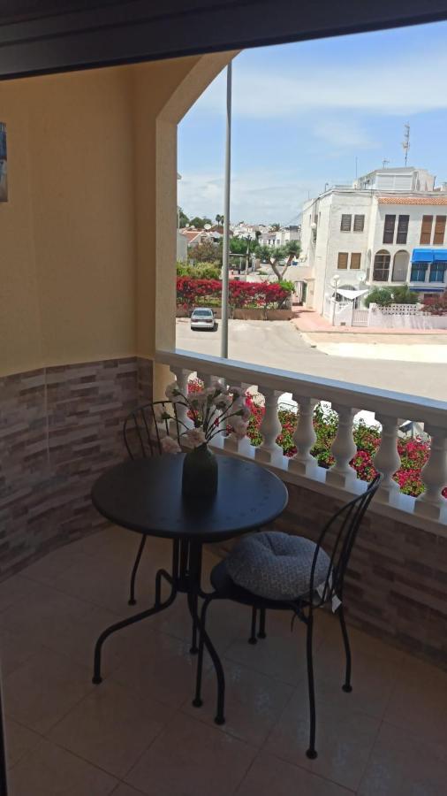 Torrevieja 2 Bedroom Holiday Apartment Exteriör bild